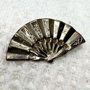 Vintage Folding Fan Pin Patina Silver Tone Floral Etched Chinese Art Brooch